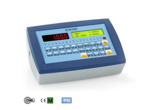 CP3590 > contenitore in ABS, tastiera a 25 tasti, display a LED e display LCD grafico.