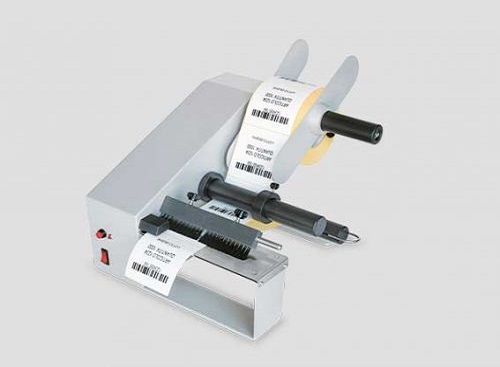 Distributore semiautomatico di etichette 